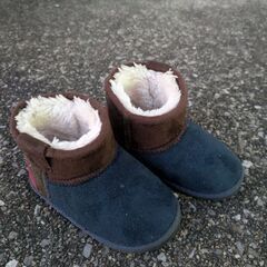 13.5cm ZARA ムートン　ブーツ　子ども用
