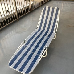 アウトドアチェア　三つ折り　の画像