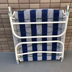 アウトドアチェア　三つ折り　の画像