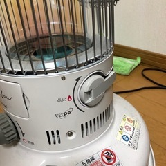 トヨトミ灯油ストーブの画像