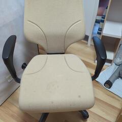 パソコンチェアの画像