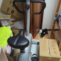 フィットネスバイク　電源つきませんの画像