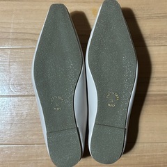 アイボリー色  パンプス 26〜26.5cm お譲りしますの画像