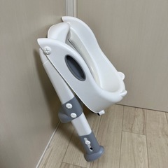 1度使用 折りたたみ補助便座の画像