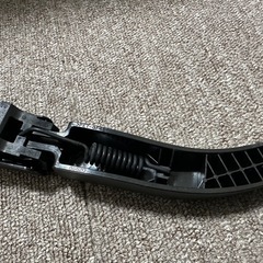 新品　デリカd5 MC後　リヤワイパー　固定ナットも付属の画像