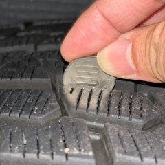 スタッドレスタイヤ　ヨコハマタイヤ　ICEGUARD 265/65 R17 プラドの画像