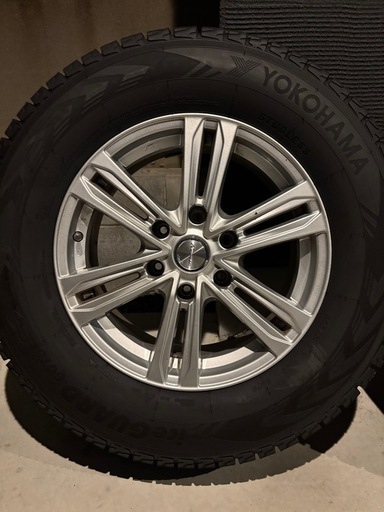 スタッドレスタイヤ　ヨコハマタイヤ　ICEGUARD 265/65 R17 プラド