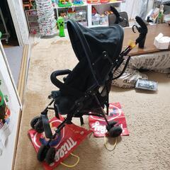 B型ベビーカー 雨よけカバー付 付属品付の画像