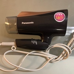 ドライヤー　パナソニック　イオニティ　19年製の画像