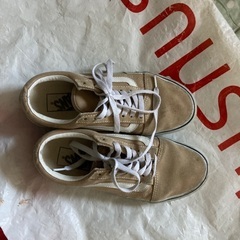 バンズスニーカー23.5cmの画像