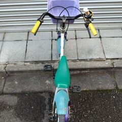 子供用自転車（補助輪無し）の画像