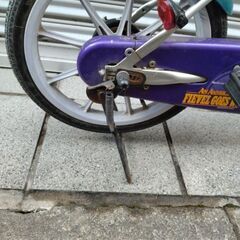 子供用自転車（補助輪無し）の画像