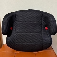 中古品　ジュニアシート