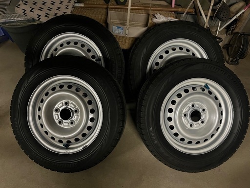 スタッドレス　15インチ