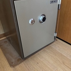 ダイヤル式金庫