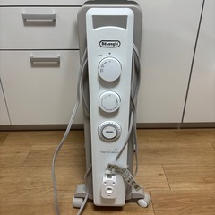 デロンギ　ヴェルティカルド オイルヒーターの画像