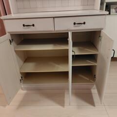 食器棚 フレンチカントリー風の画像