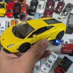 トミカなどミニカーいろいろの画像