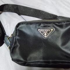 PRADA ボディバッグ ブラック ナイロンの画像
