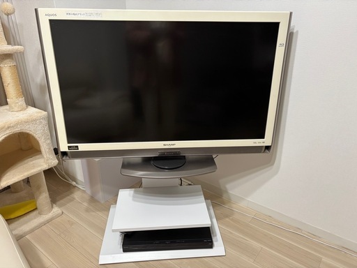 交渉中　テレビ40インチ  テレビ台付き