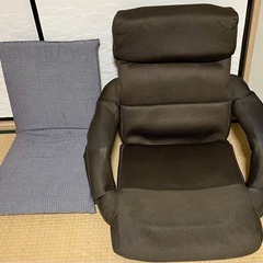 大型座椅子 肘掛け付き ヘッドレスト付き　小型座椅子 二つセット