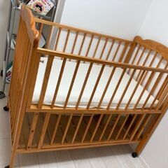 ベビーベッド（敷布団付き）の画像