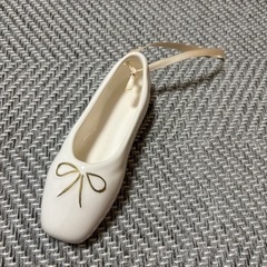 バレエシューズ　置物？