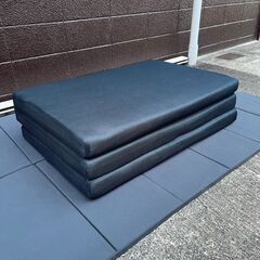 三つ折りウレタンマットレス （ネイビー）シングルサイズ
