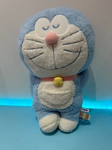新品ドラえもん　ニュアンスカラー　おねんね超BIGクッション