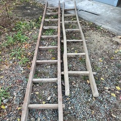 古民家の木製はしご
