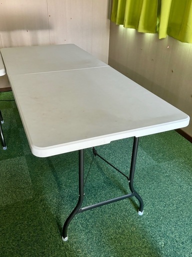 樹脂折畳みワークテーブル　１８０ｃｍ