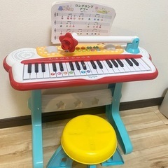定価9,000円弱✨toyroyal✨キッズキーボード✨ピアノ✨の画像