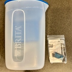 BRITA ブリタ ピッチャー 浄水器　本体と液晶替え1個