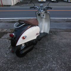 YAMAHA 2st VINOビーノ　ブラック　ホワイト セル始動　速く好調 　フィルター　プラグ等　新品交換 他等お金かけ多数交換 納車整備点検済み 登録後すぐ乗り出せます。直接引き渡し　配送手配も可　SA10J　５AU　４JP　原付の画像