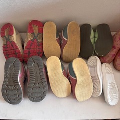 ニューバランス 女の子　シューズ　靴の画像