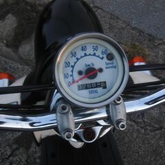 YAMAHA 2st VINOビーノ　ブラック　ホワイト セル始動　速く好調 　フィルター　プラグ等　新品交換 他等お金かけ多数交換 納車整備点検済み 登録後すぐ乗り出せます。直接引き渡し　配送手配も可　SA10J　５AU　４JP　原付の画像