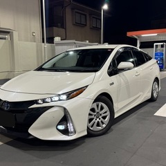 トヨタ プリウス PHV 29年です 距離3万です 車検7年10...