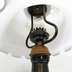 レトロモダン　テーブルライト　動作良好　おしゃれ　アンティークランプ　ナイトスタンド　フラワー　ヴィンテージ　ガラスシェード　木製の画像