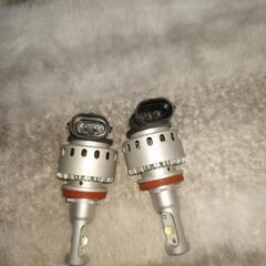 中古 LEDフォグランプ 白 H8:H11:H16 爆光冷却ファン付きの画像