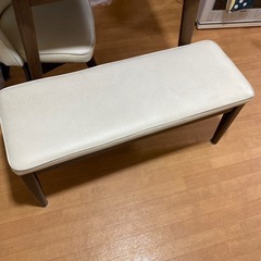 ダイニングテーブルセット　回転イスの画像