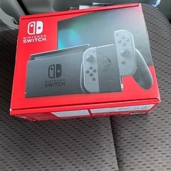 任天堂Switch本体新品未開封
の画像