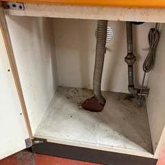 レトロポップカラーの水盤の画像