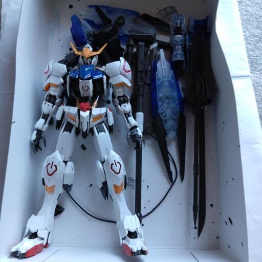 追加ジャンク扱いMGガンダムバルバトス•1/144ジークルーネ•1/100FMガンダムバエル／ヴィダール