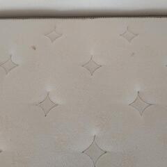 （無料）シモンズ　セミダブルマットレスとベッドフレームの画像