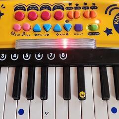 【動作確認済み】自動キーボード　ピアノ知育玩具　おもちゃ(消毒済)の画像