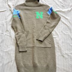 レディース　ナイキ　NIKE　ロングセーター　１６５/８８A