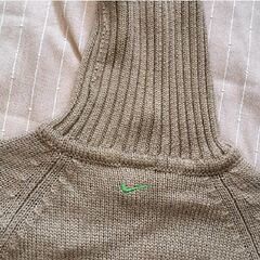 レディース　ナイキ　NIKE　ロングセーター　１６５/８８Aの画像