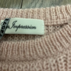 ピンクセーターの画像