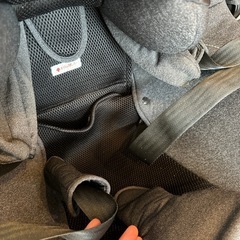 エールべべ　チャイルドシートの画像
