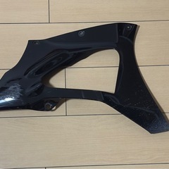 yzf-r7 右側アンダーカウル